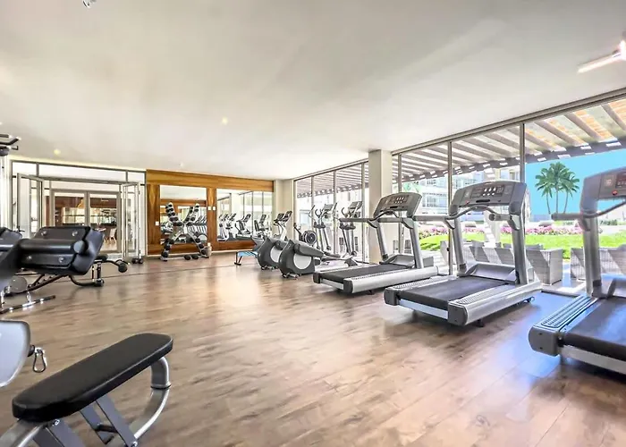 Stunning 2br Ocean Views & Gym Pool At Vista Vela Holiday home *