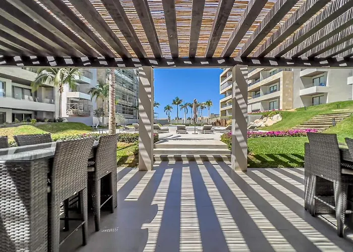 Stunning 2br Ocean Views & Gym Pool At Vista Vela Holiday home